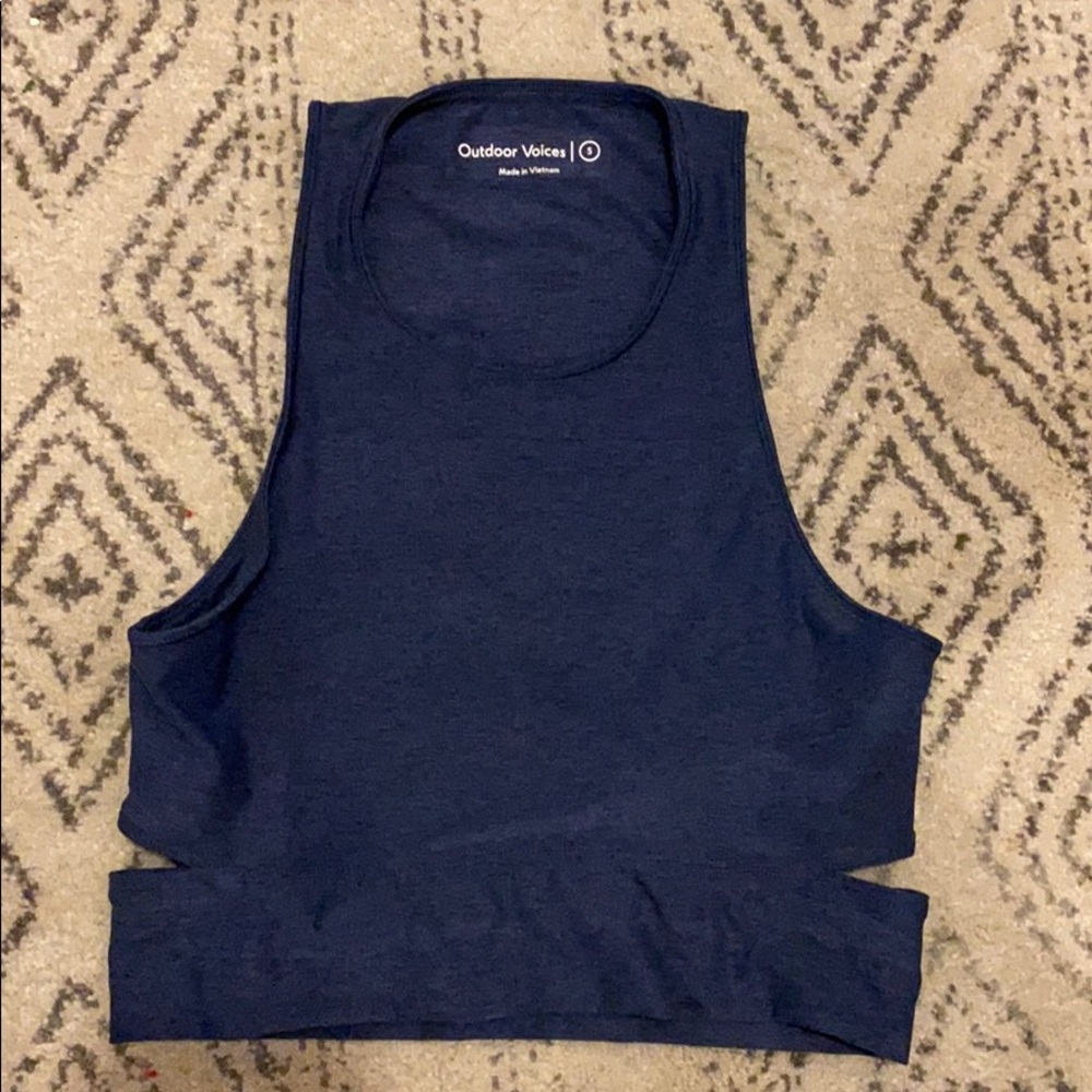 Outdoor Voices Slash Back Crop Top Size Small